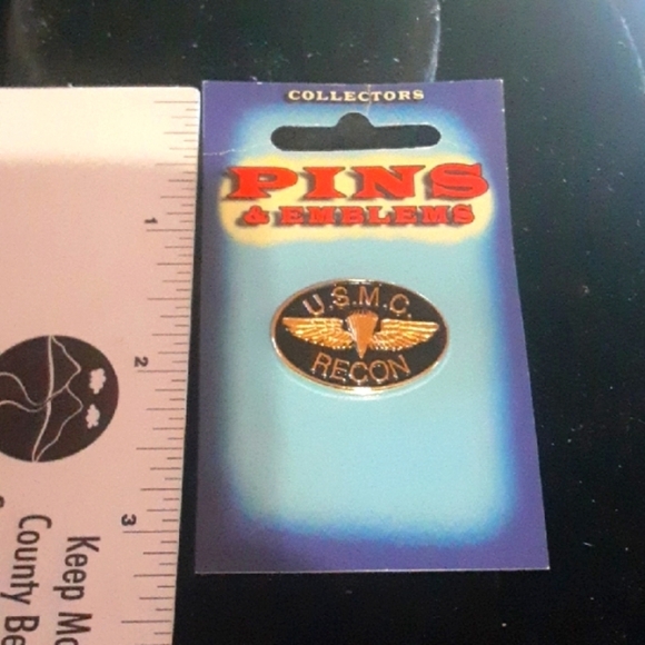USMC Recon Pin with Gold Tone Wings - Picture 1 of 7